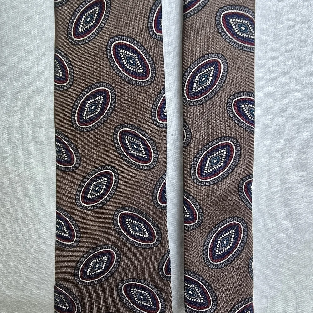 Resilio Collegiate Brown Patterned Tie Skinny Tie EUC Mens